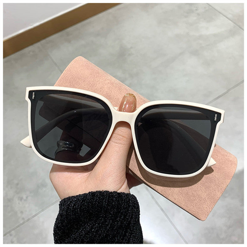 New Glasses Men And Women Sunglasses Black Frame Sunglasses